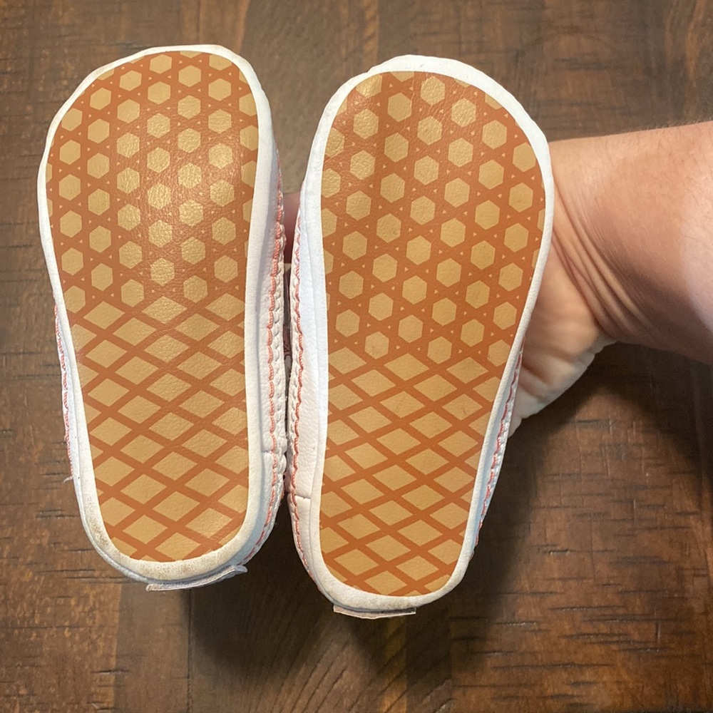 Vans - Picture 3 of 4